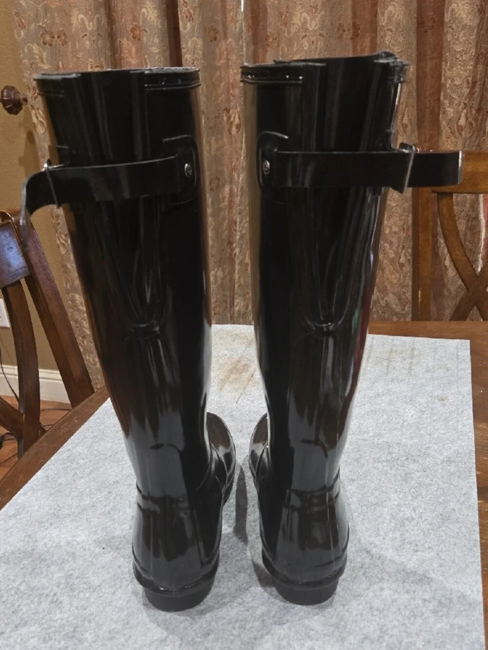 Hunter Gloss Tall Rain Boots in Black